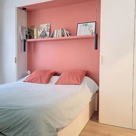 Loft Terrasse Avec Cour Charmante Montmartre Apartment