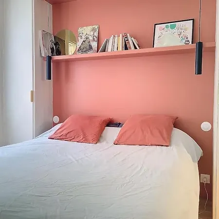 Loft Terrasse Avec Cour Charmante Montmartre * Parigi